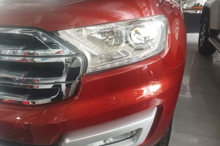 Used Ford Everest 2017 2.0T Gasoline Automatic 4x4 Flagship Edition 7 Seats Left Front Headlight