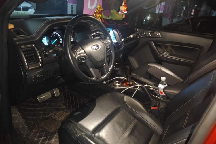 Used Ford Everest 2017 2.0T Gasoline Automatic 4x4 Flagship Edition 7 Seats Left Front Seat