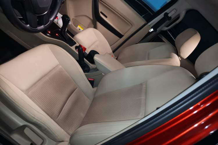 Used Ford Everest 2017 2.0T Gasoline Automatic 4x4 Elite Edition 5 Seats Left Front Seat