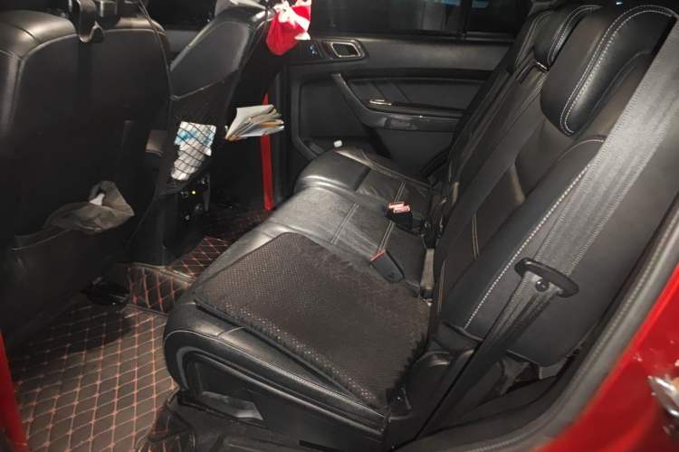Used Ford Everest 2017 2.0T Gasoline Automatic 4x4 Flagship Edition 7 Seats Left Rear Seat