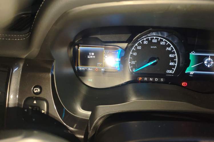 Used Ford Everest 2017 2.0T Gasoline Automatic 4x4 Flagship Edition 7 Seats Odometer Close Up