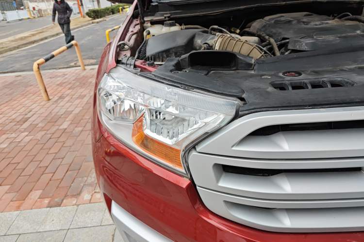 Used Ford Everest 2017 2.0T Gasoline Automatic 4x4 Elite Edition 5 Seats Right Front Headlight