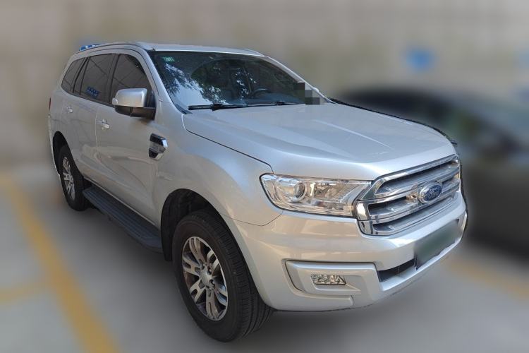 Used Ford Everest 2017 2.0T Gasoline Automatic 4x4 Luxury Edition 5 Seats Front Right 45 Deg