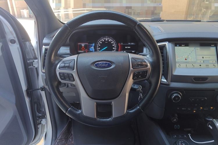Used Ford Everest 2017 2.0T Gasoline Automatic 4x4 Luxury Edition 5 Seats Steering Wheel