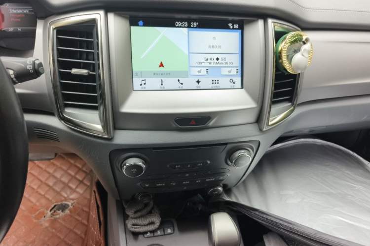 Used Ford Everest 2017 2.0T Gasoline Automatic 4x4 Luxury Edition 5 Seats Audio And AC Panel