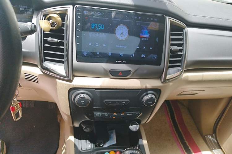 Used Ford Everest 2017 2.2T Diesel Manual 4x4 Luxury Edition 7 Seats Audio And AC Panel