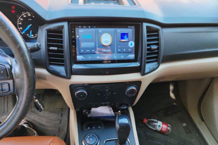 Used Ford Everest 2017 2.0T Gasoline Automatic 4x4 Elite Edition 5 Seats Audio And AC Panel
