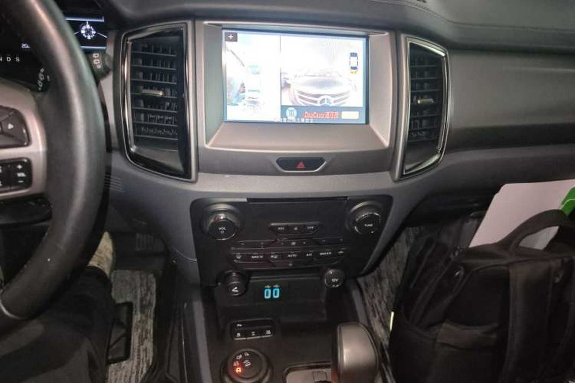 Used Ford Everest 2017 2.0T Gasoline Automatic 4x4 Luxury Edition 5 Seats Audio And AC Panel