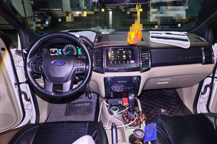 Used Ford Everest 2017 2.0T Gasoline Automatic 4x4 Flagship Edition 7 Seats Center Console