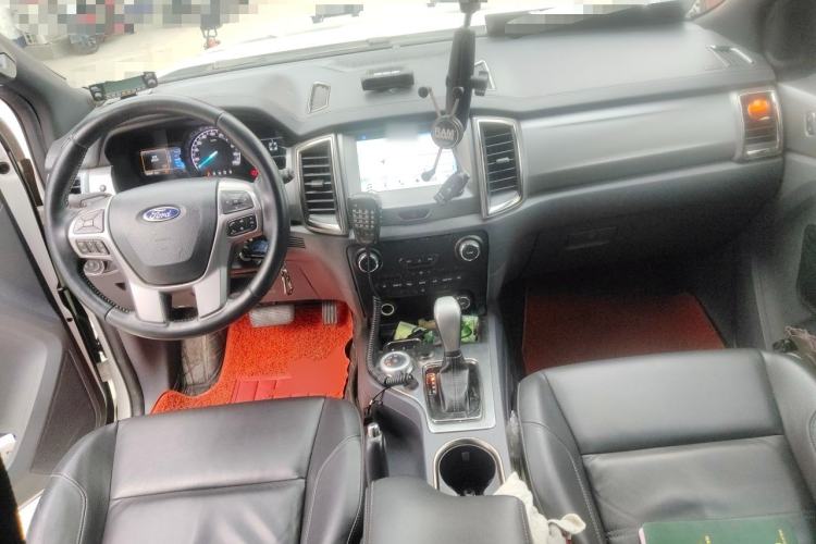 Used Ford Everest 2017 2.0T Gasoline Automatic 4x4 Luxury Edition 5 Seats Center Console