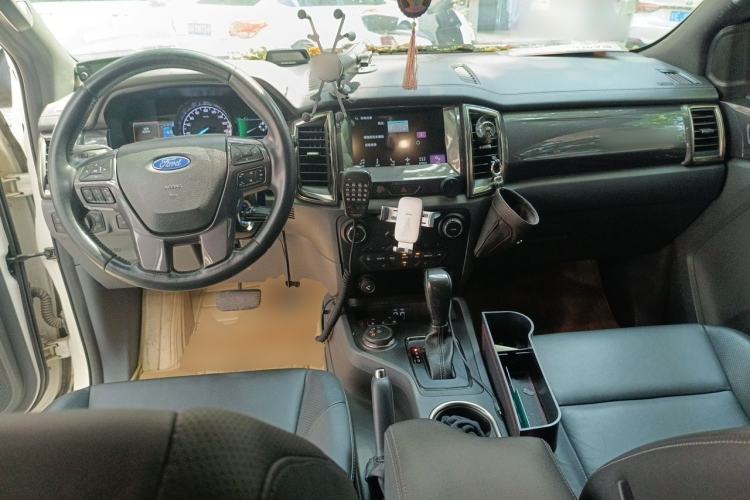 Used Ford Everest 2017 2.0T Gasoline Automatic 4x4 Flagship Edition 7 Seats Center Console
