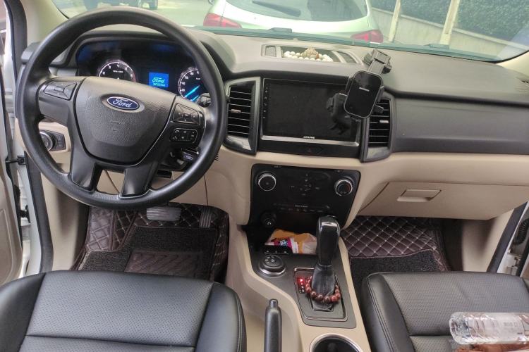Used Ford Everest 2017 2.0T Gasoline Automatic 4x4 Elite Edition 5 Seats Center Console