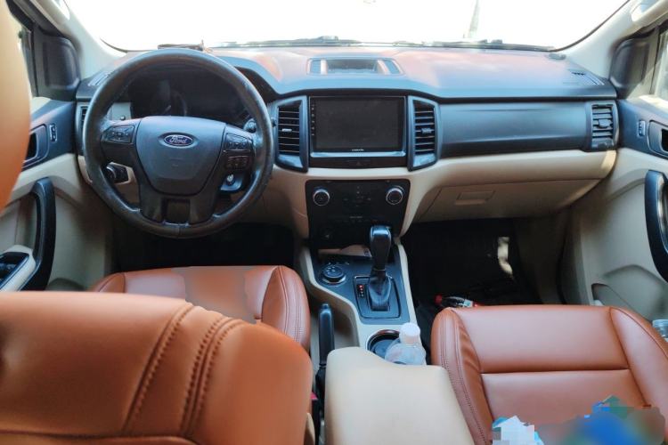 Used Ford Everest 2017 2.0T Gasoline Automatic 4x4 Elite Edition 5 Seats Center Console