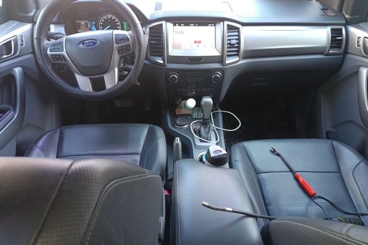 Used Ford Everest 2017 2.0T Gasoline Automatic 4x4 Luxury Edition 5 Seats Center Console