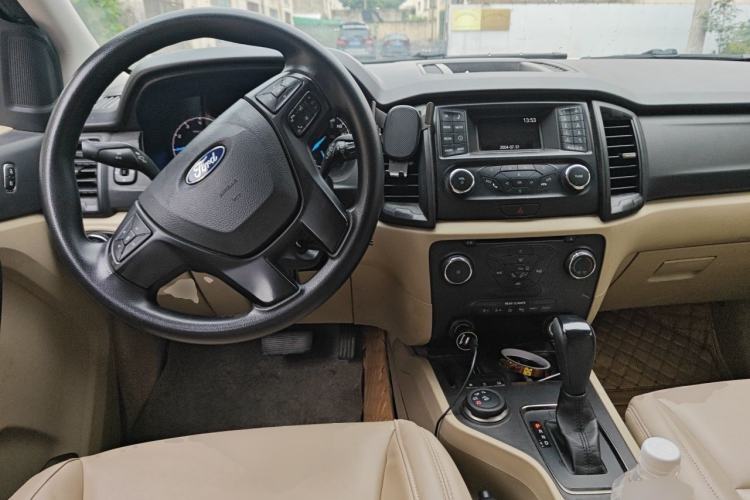 Used Ford Everest 2017 2.0T Gasoline Automatic 4x4 Elite Edition 5 Seats Center Console