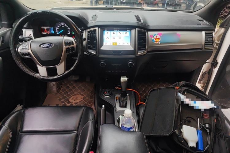 Used Ford Everest 2017 2.0T Gasoline Automatic 4x4 Luxury Edition 7 Seats Center Console