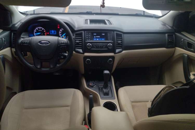Used Ford Everest 2017 2.0T Gasoline Automatic 4x4 Elite Edition 5 Seats Center Console