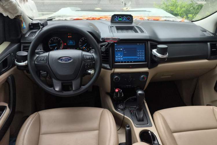 Used Ford Everest 2017 2.0T Gasoline Automatic 4x4 Elite Edition 5 Seats Center Console