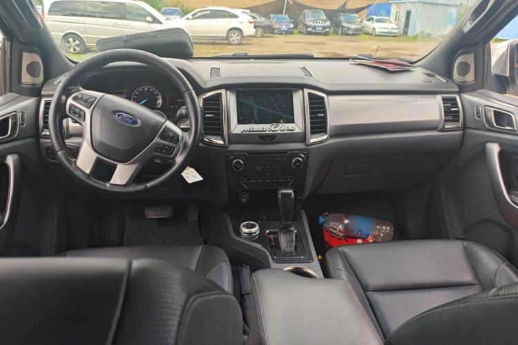 Used Ford Everest 2017 2.0T Gasoline Automatic 4x4 Luxury Edition 5 Seats Center Console