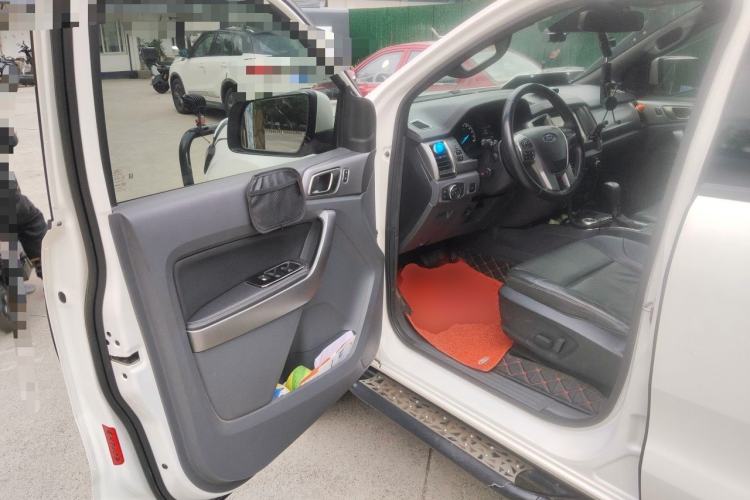 Used Ford Everest 2017 2.0T Gasoline Automatic 4x4 Luxury Edition 5 Seats Driver Seat