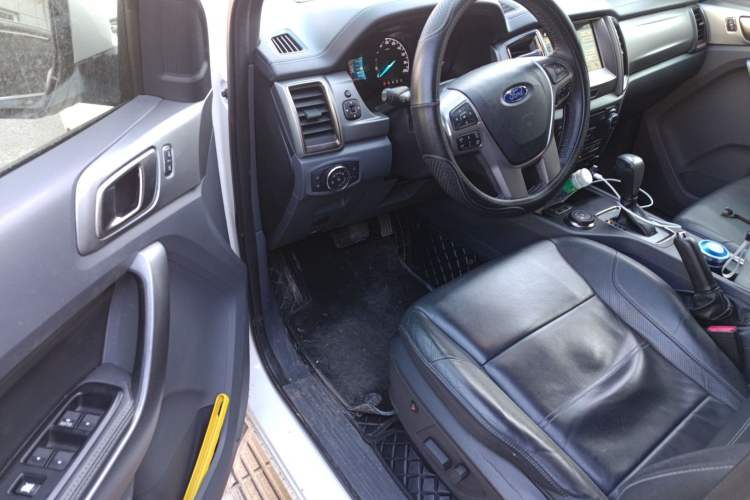 Used Ford Everest 2017 2.0T Gasoline Automatic 4x4 Luxury Edition 5 Seats Driver Seat