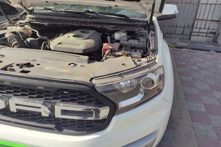 Used Ford Everest 2017 2.0T Gasoline Automatic 4x4 Luxury Edition 5 Seats Engine Bay Left