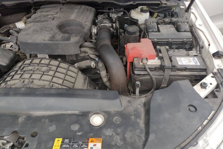 Used Ford Everest 2017 2.2T Diesel Manual 4x4 Luxury Edition 5 Seats Engine Bay Left
