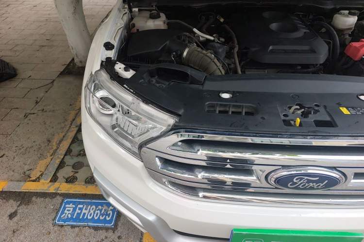 Used Ford Everest 2017 2.0T Gasoline Automatic 4x4 Flagship Edition 7 Seats Engine Bay Right