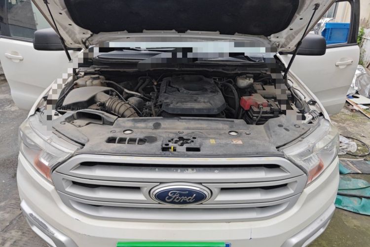 Used Ford Everest 2017 2.0T Gasoline Automatic 4x4 Elite Edition 5 Seats Engine Bay