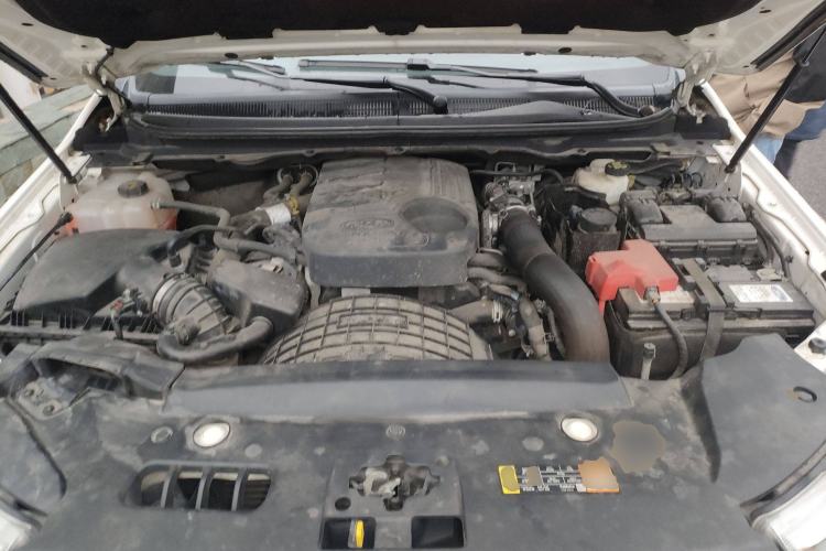 Used Ford Everest 2017 2.2T Diesel Manual 4x4 Luxury Edition 5 Seats Engine Bay