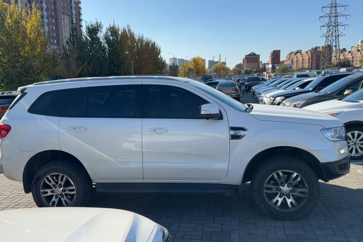 Used Ford Everest 2017 2.0T Gasoline Automatic 4x4 Luxury Edition 5 Seats Exterior 2