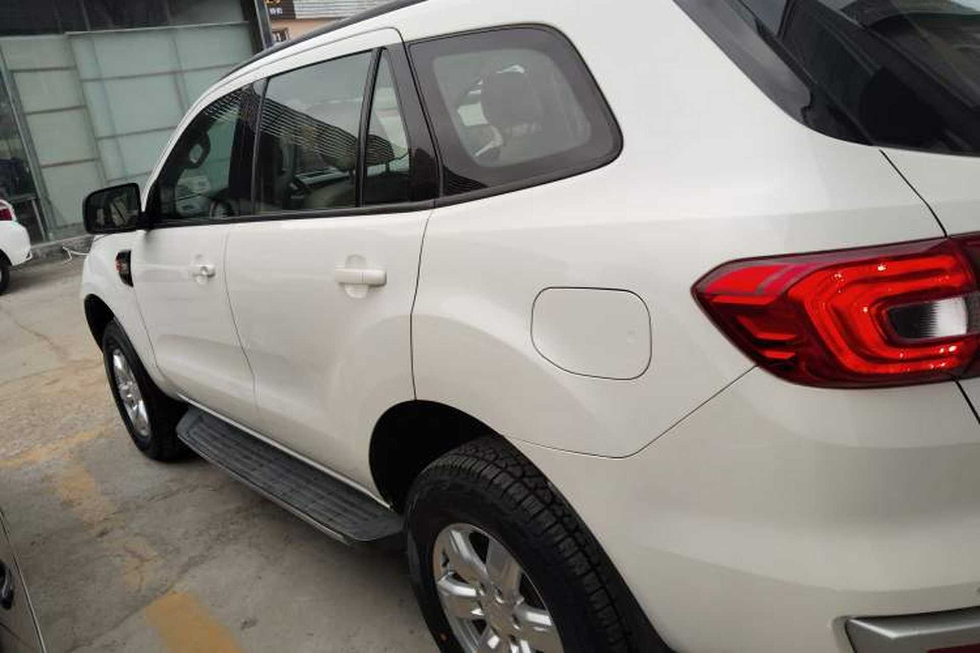 Used Ford Everest 2017 2.0T Gasoline Automatic 4x4 Elite Edition 5 Seats Exterior 3