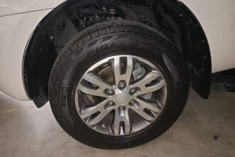 Used Ford Everest 2017 2.0T Gasoline Automatic 4x4 Luxury Edition 5 Seats Exterior 4