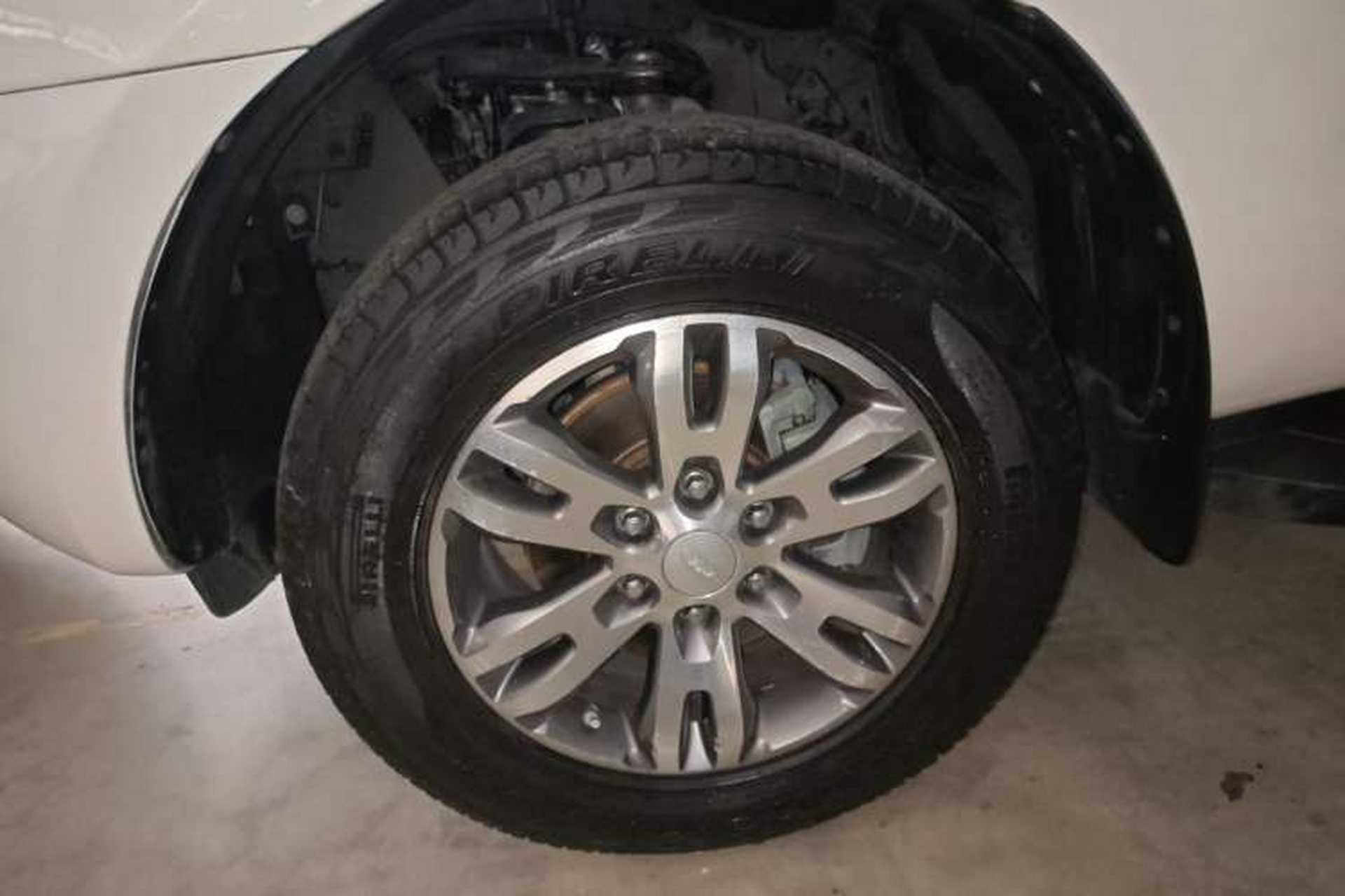 Used Ford Everest 2017 2.0T Gasoline Automatic 4x4 Luxury Edition 5 Seats Exterior 4