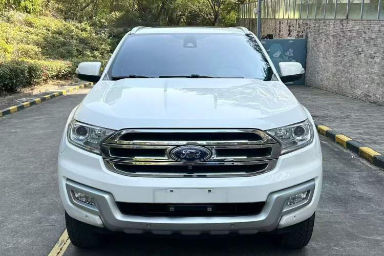 Used Ford Everest 2017 2.0T Gasoline Automatic 4x4 Luxury Edition 5 Seats Front
