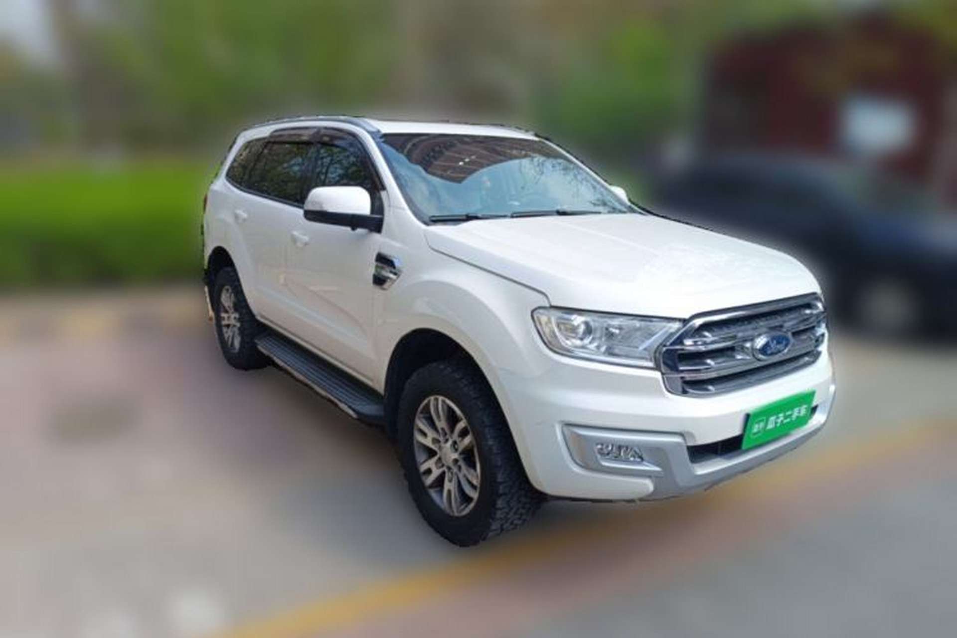 Used Ford Everest 2017 2.0T Gasoline Automatic 4x4 Luxury Edition 7 Seats Front Right 45 Deg