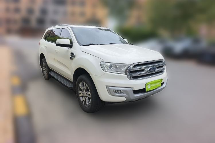 Used Ford Everest 2017 2.0T Gasoline Automatic 4x4 Luxury Edition 5 Seats Front Right 45 Deg