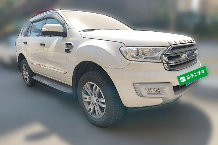 Used Ford Everest 2017 2.2T Diesel Manual 4x4 Luxury Edition 7 Seats Front Right 45 Deg
