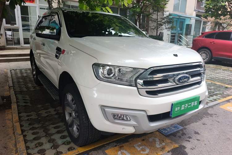 Used Ford Everest 2017 2.0T Gasoline Automatic 4x4 Flagship Edition 7 Seats Front Right 45 Deg