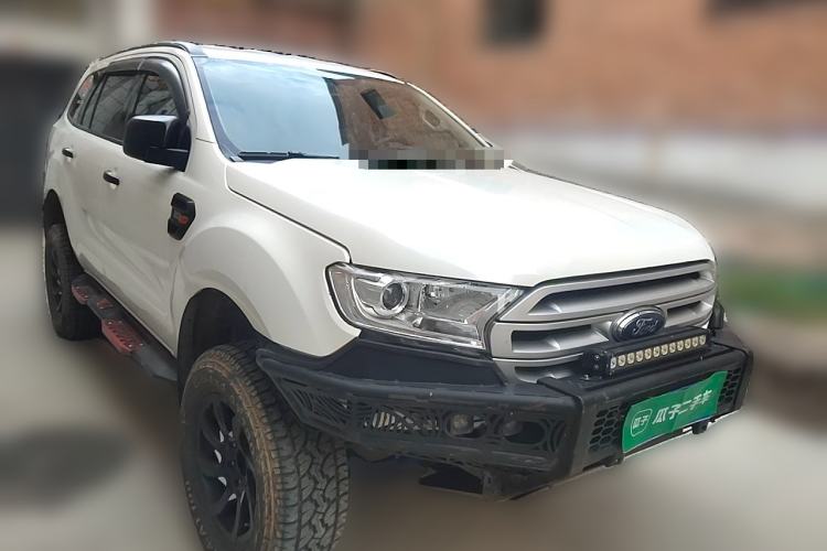 Used Ford Everest 2017 2.0T Gasoline Automatic 4x4 Elite Edition 5 Seats Front Right 45 Deg