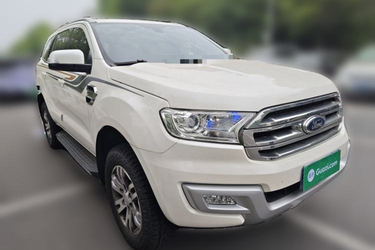 Used Ford Everest 2017 2.0T Gasoline Automatic 4x4 Luxury Edition 5 Seats Front Right 45 Deg