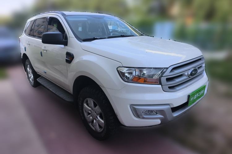 Used Ford Everest 2017 2.0T Gasoline Automatic 4x4 Elite Edition 5 Seats Front Right 45 Deg