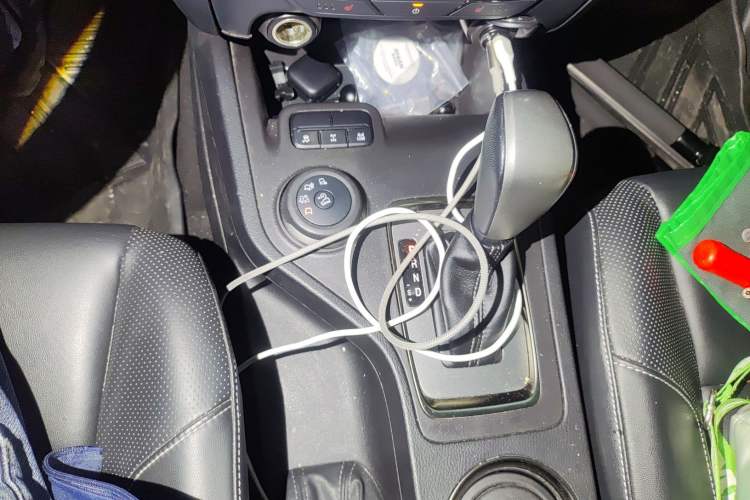 Used Ford Everest 2017 2.0T Gasoline Automatic 4x4 Luxury Edition 7 Seats Gear Lever