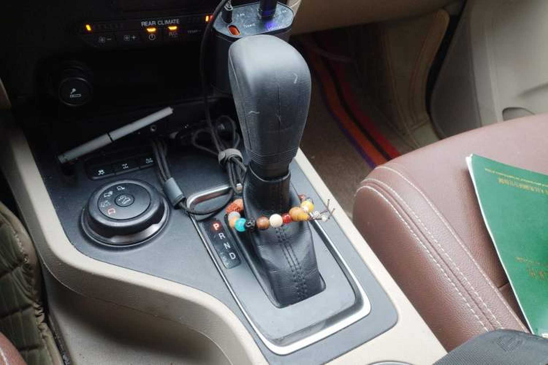 Used Ford Everest 2017 2.0T Gasoline Automatic 4x4 Elite Edition 5 Seats Gear Lever