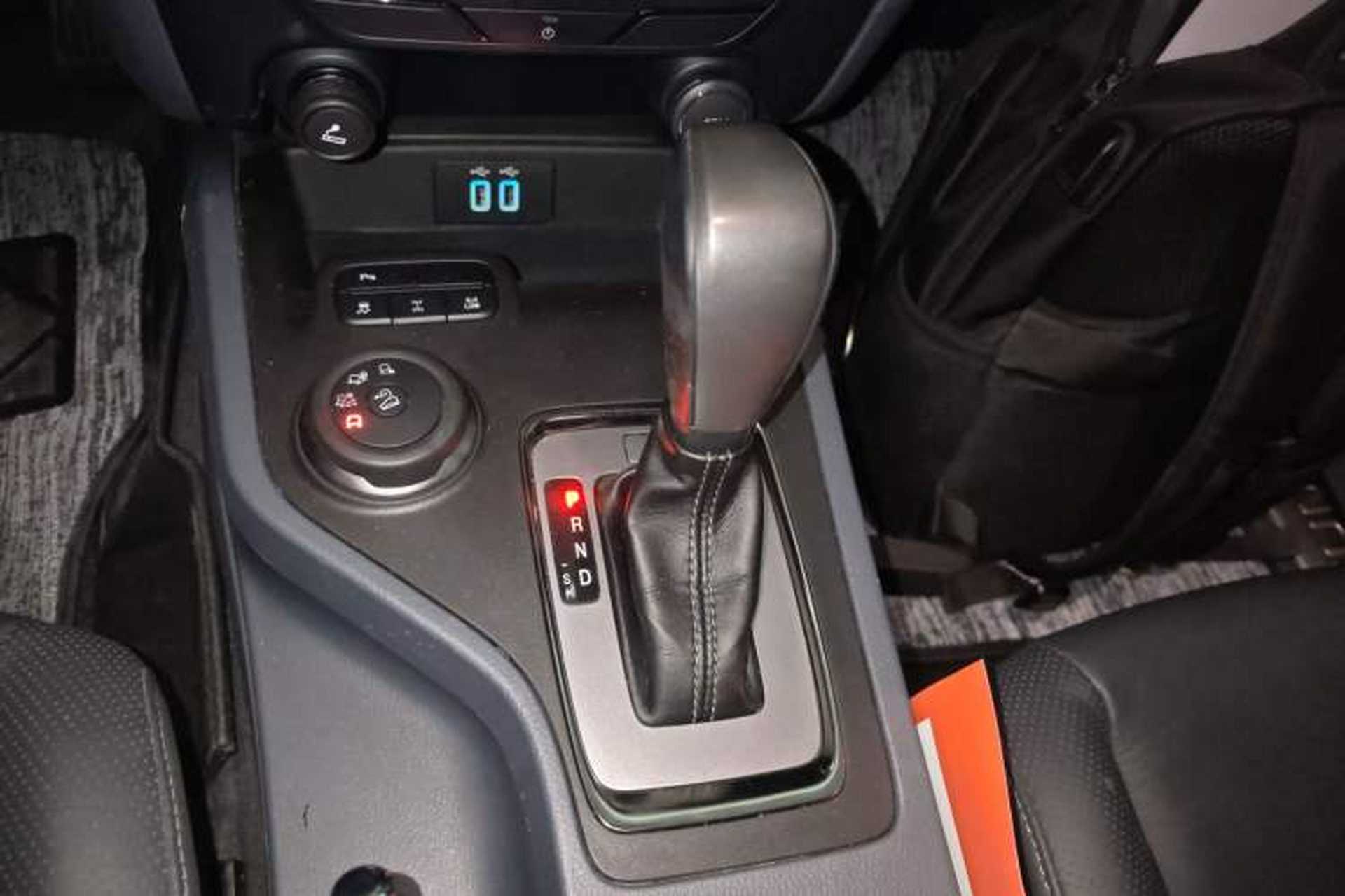 Used Ford Everest 2017 2.0T Gasoline Automatic 4x4 Luxury Edition 5 Seats Gear Lever
