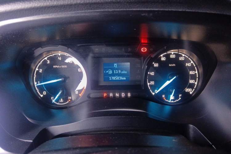 Used Ford Everest 2017 2.0T Gasoline Automatic 4x4 Elite Edition 5 Seats Instrument Cluster