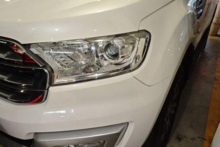 Used Ford Everest 2017 2.0T Gasoline Automatic 4x4 Luxury Edition 5 Seats Left Front Headlight
