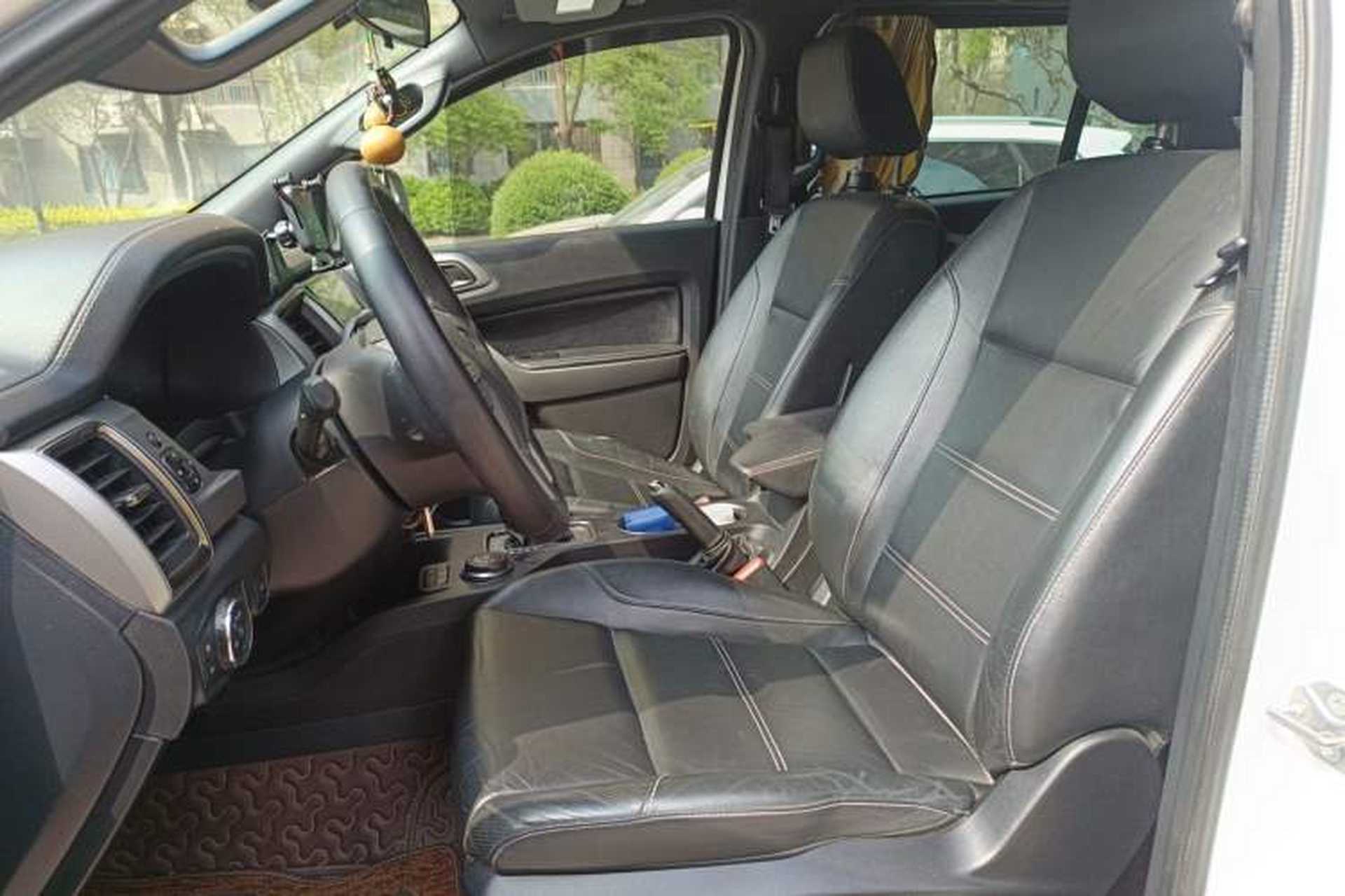 Used Ford Everest 2017 2.0T Gasoline Automatic 4x4 Luxury Edition 7 Seats Left Front Seat