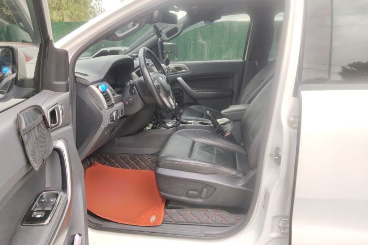 Used Ford Everest 2017 2.0T Gasoline Automatic 4x4 Luxury Edition 5 Seats Left Front Seat