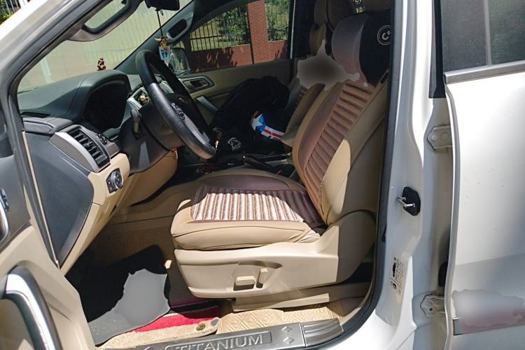 Used Ford Everest 2017 2.2T Diesel Manual 4x4 Luxury Edition 7 Seats Left Front Seat